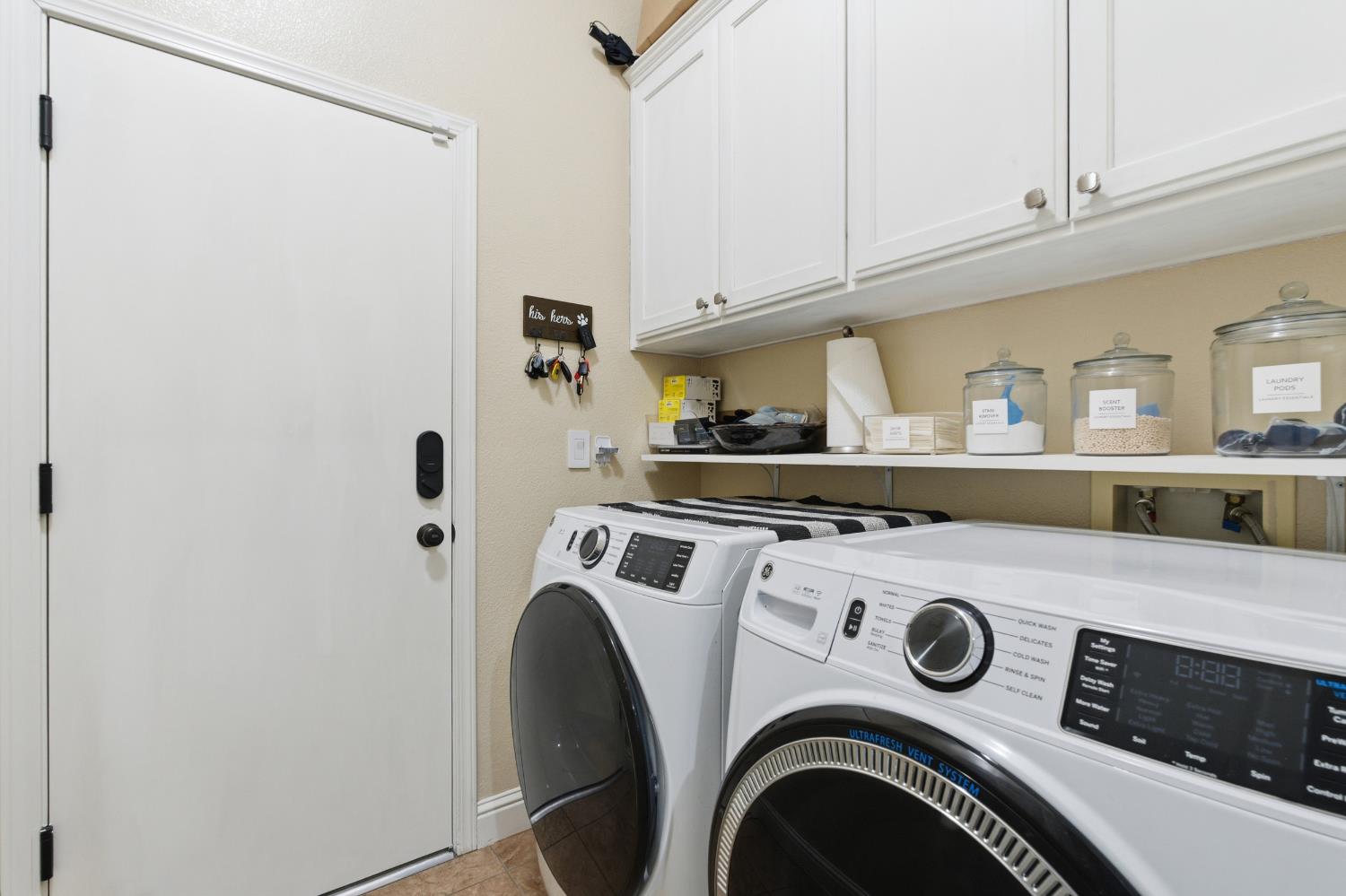 4387 N Ellendale Ave, Fresno, CA 93722