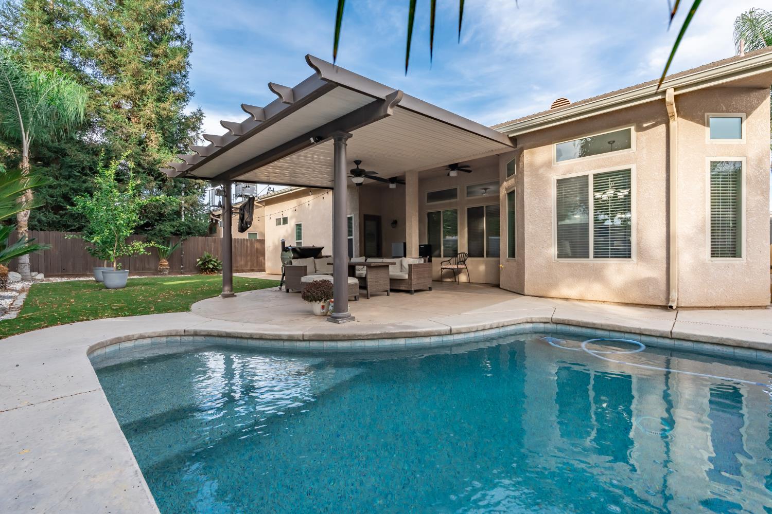 4387 N Ellendale Ave, Fresno, CA 93722