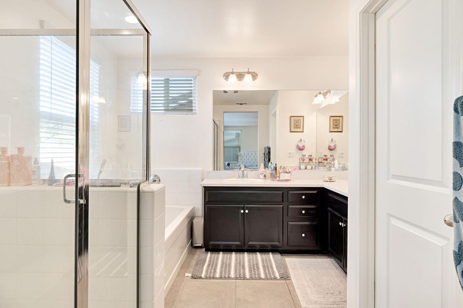 867 Fir St W, Madera, CA 93636