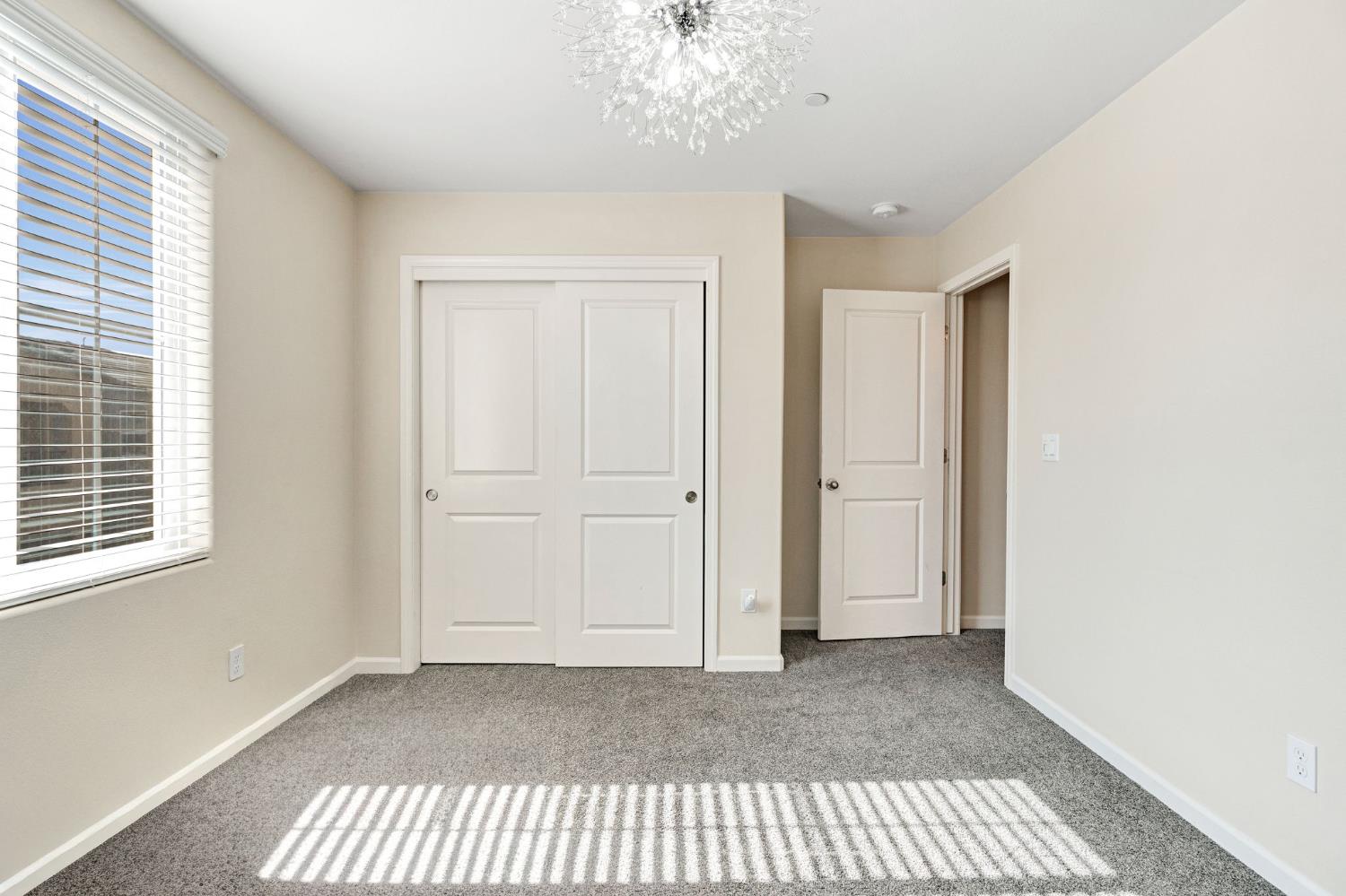 867 Fir St W, Madera, CA 93636