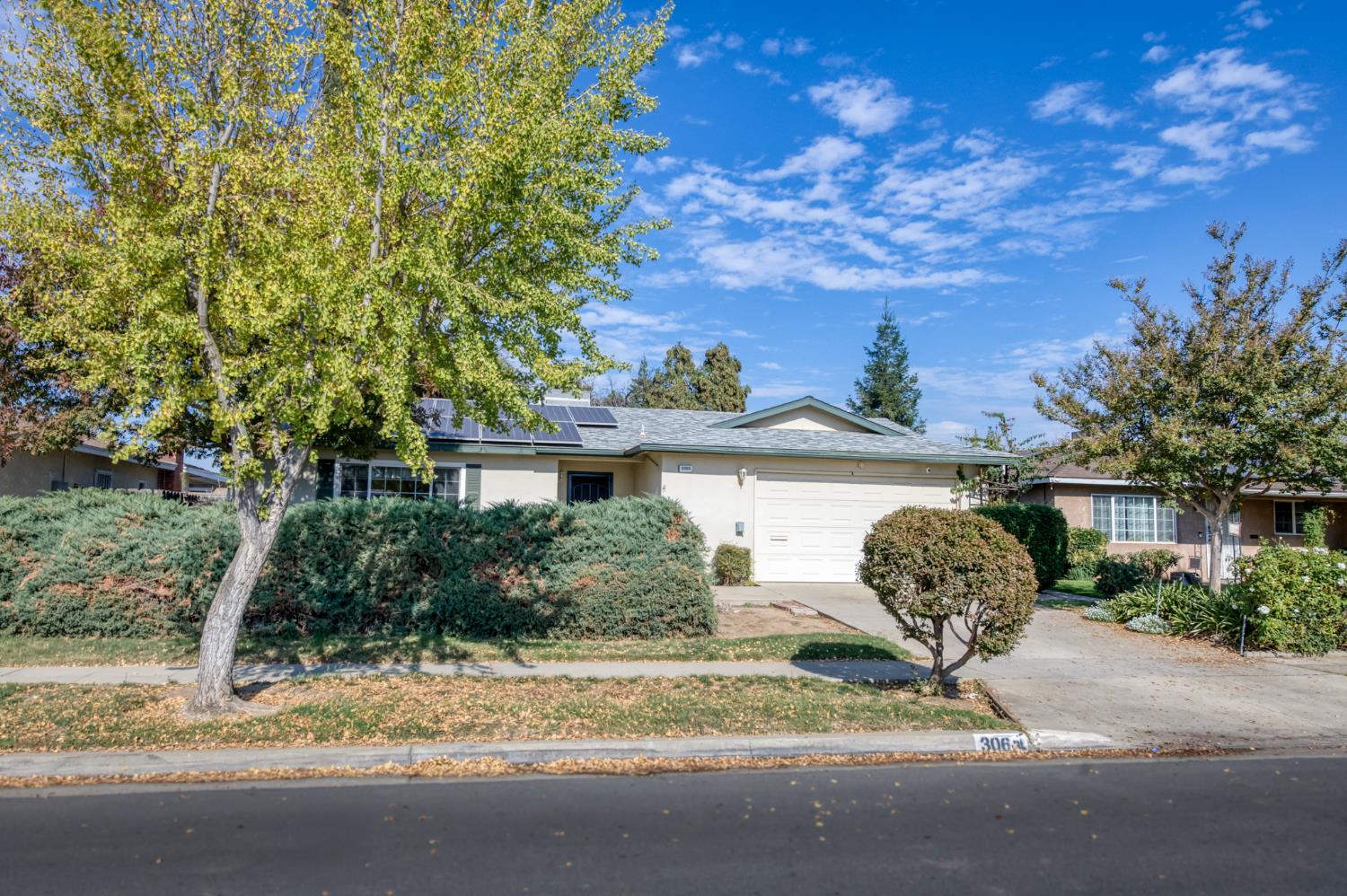 3068 W Holland Ave, Fresno, CA 93722