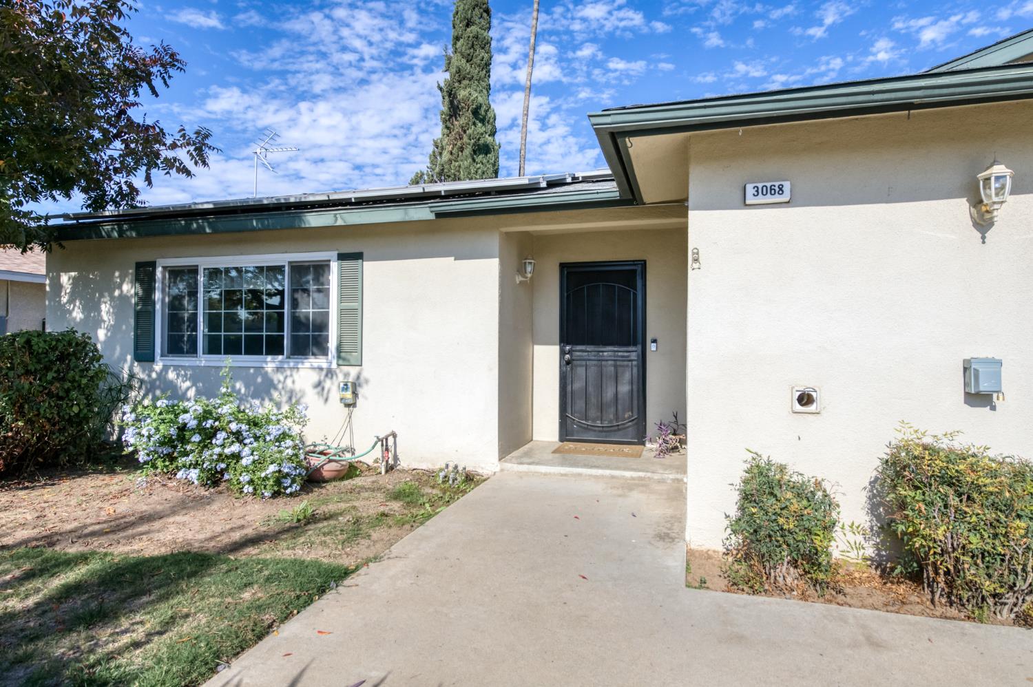 3068 W Holland Ave, Fresno, CA 93722