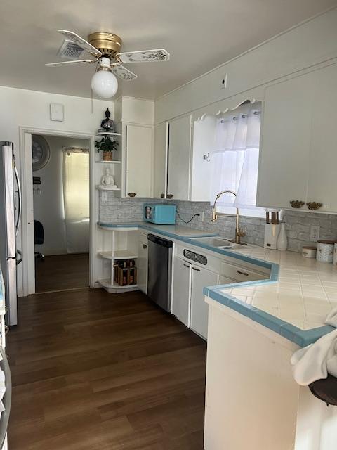 165 E LINDEN, Reedley, CA 93654