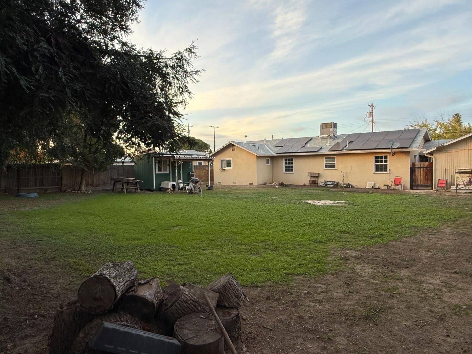 441 W Stanley Ave, Reedley, CA 93654