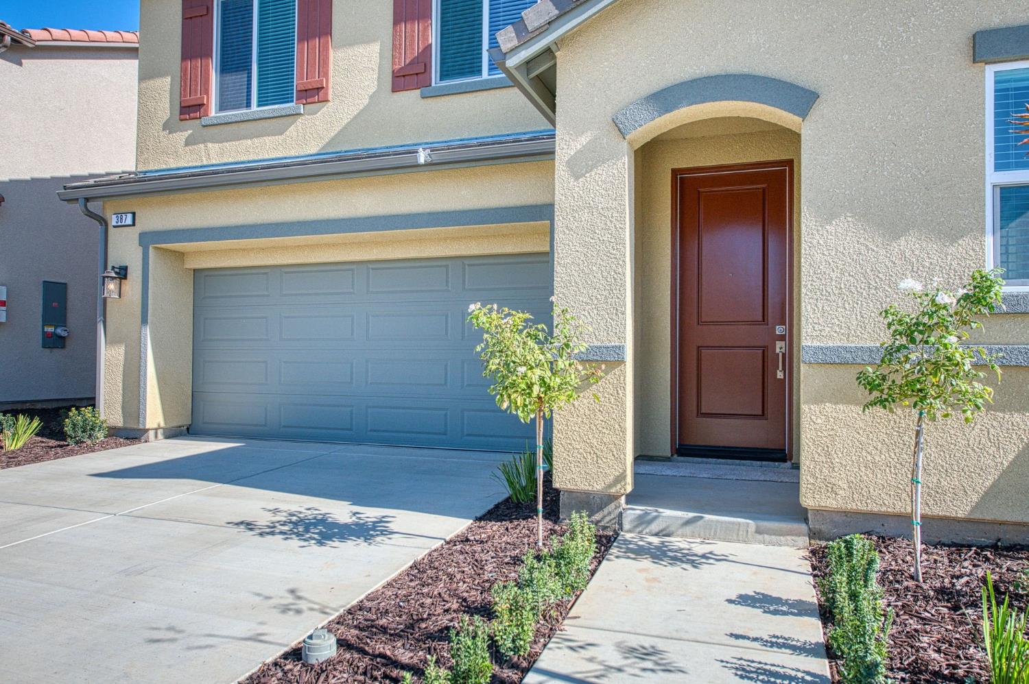 387 Lucas Ave S, Madera, CA 93636