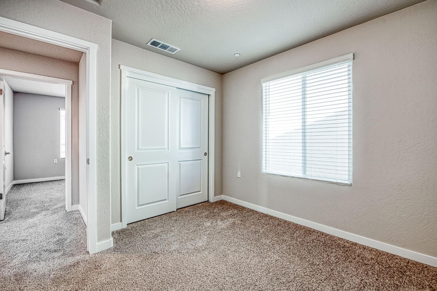 387 Lucas Ave S, Madera, CA 93636