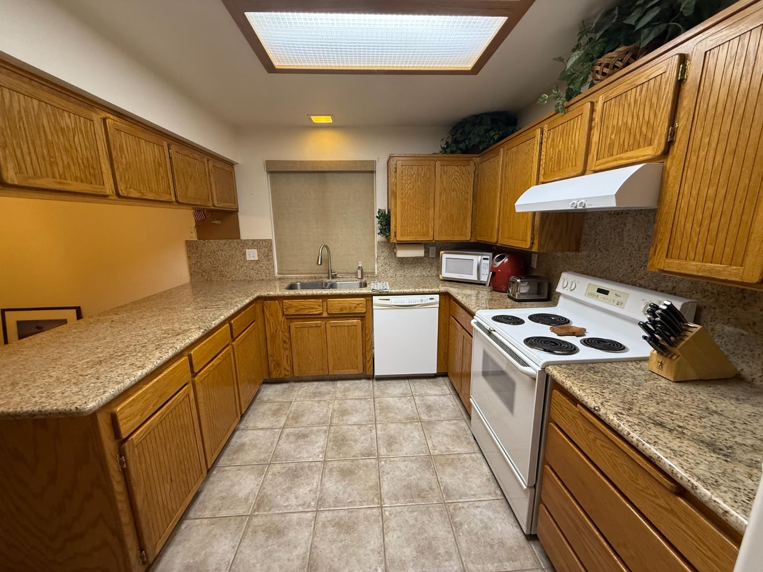 5532 W Wathen Ave, Fresno, CA 93722