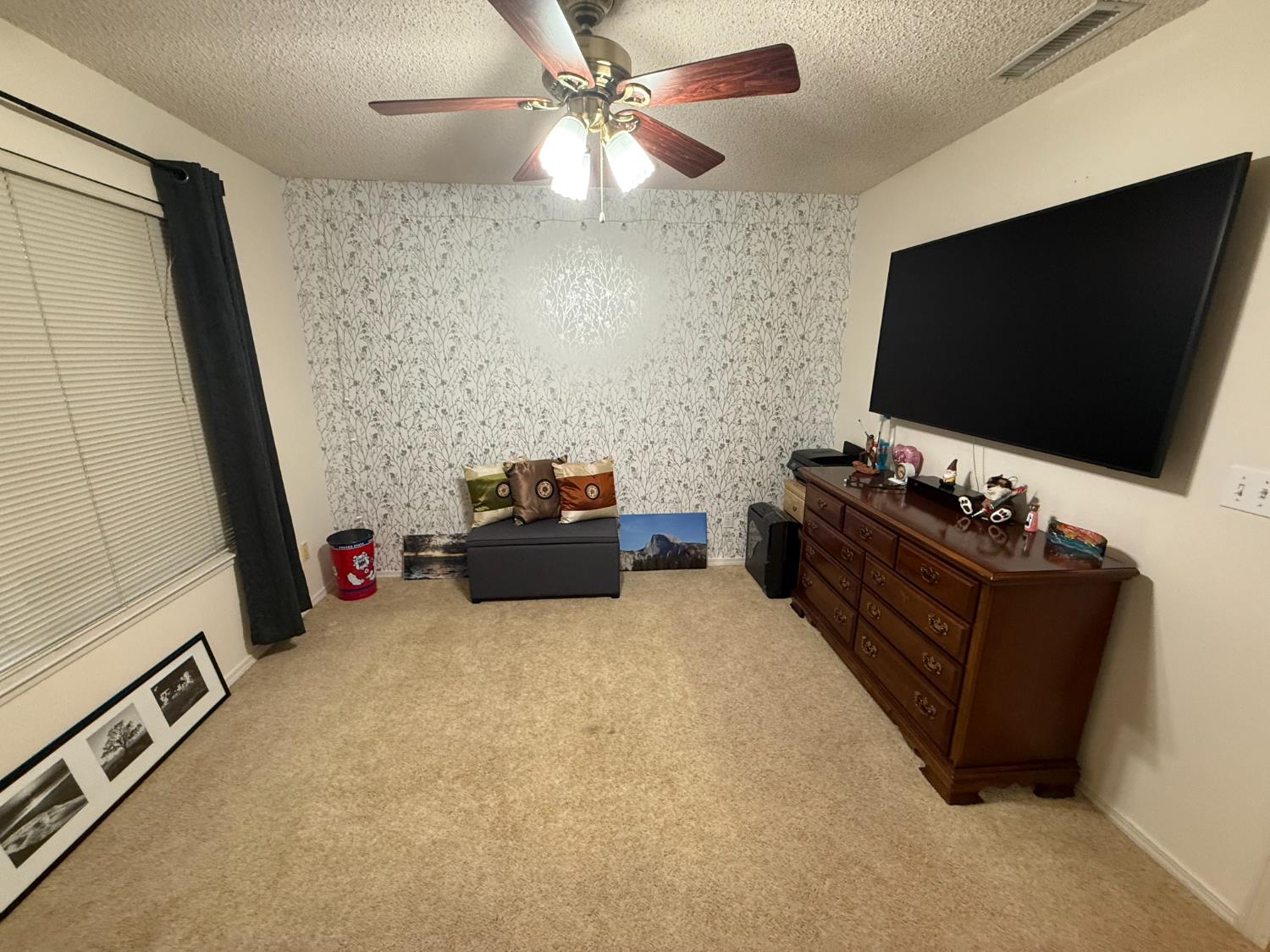 5532 W Wathen Ave, Fresno, CA 93722