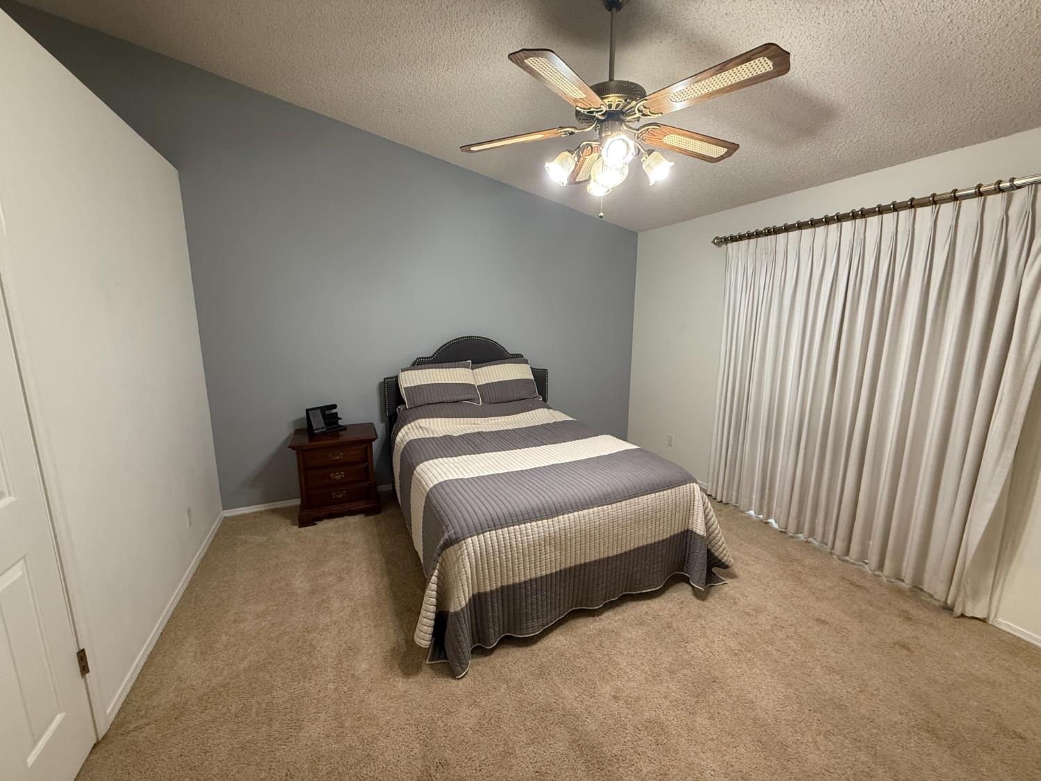 5532 W Wathen Ave, Fresno, CA 93722