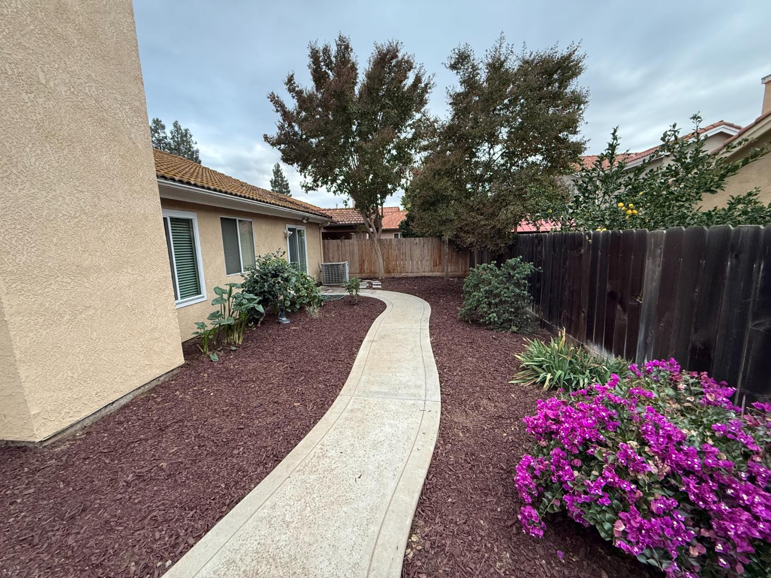 5532 W Wathen Ave, Fresno, CA 93722