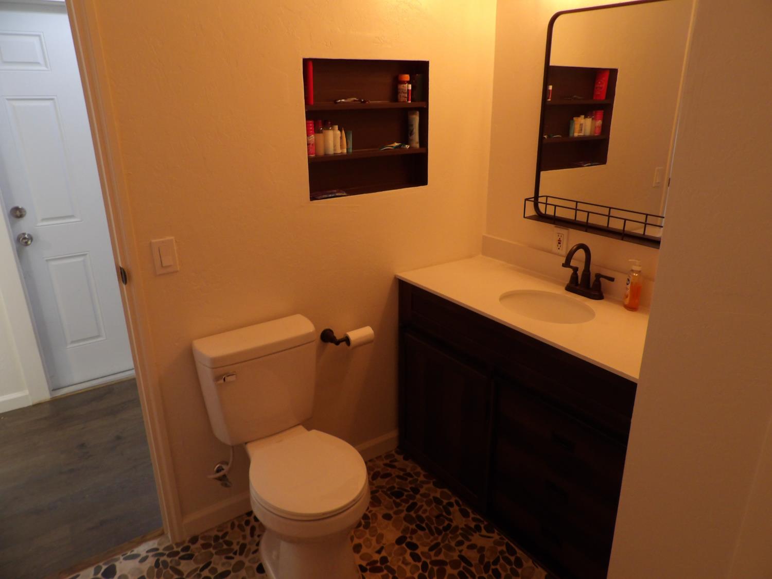 38967 Deerbrook Ln, Yokuts Valley, CA 93675