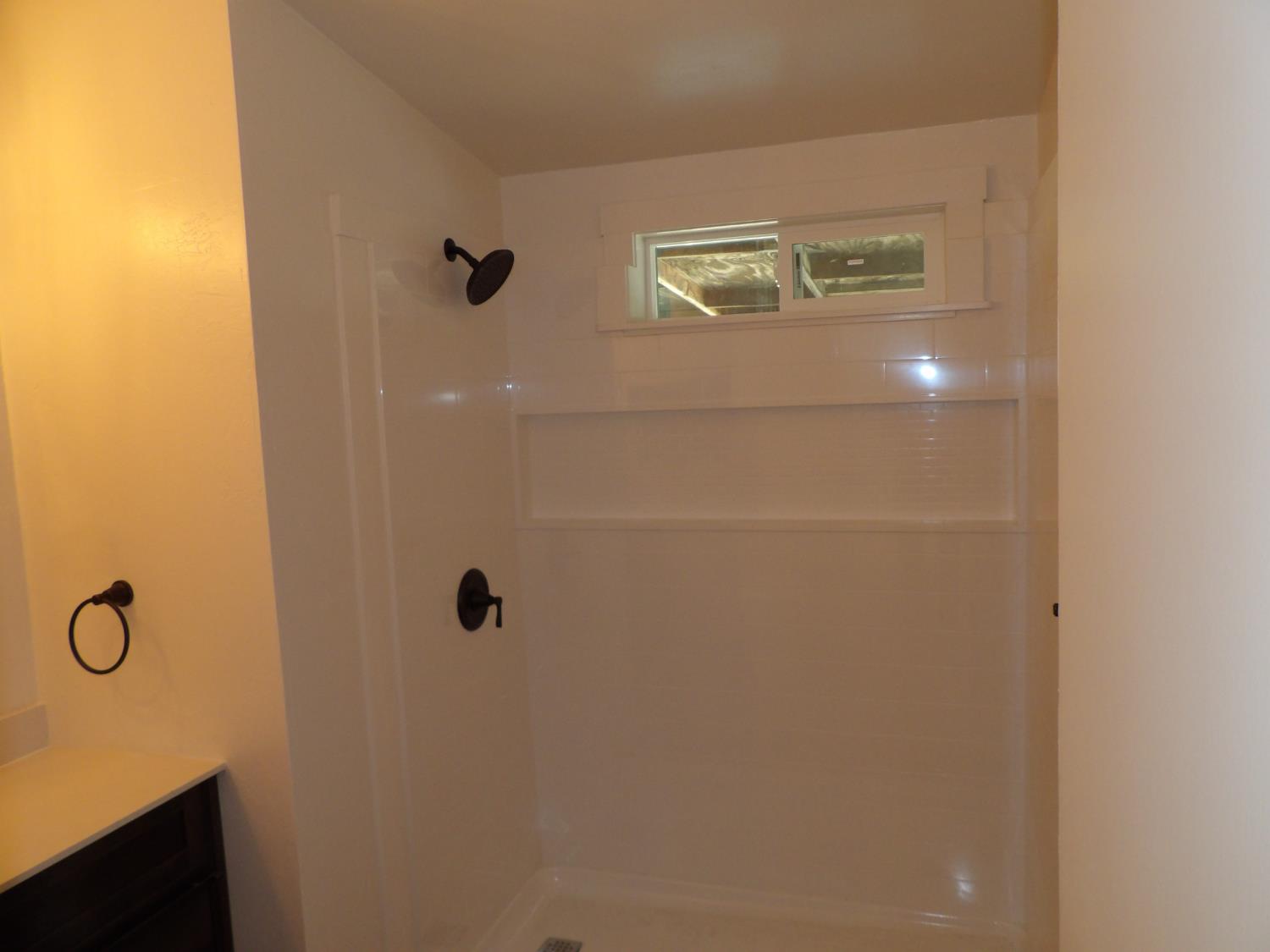 38967 Deerbrook Ln, Yokuts Valley, CA 93675