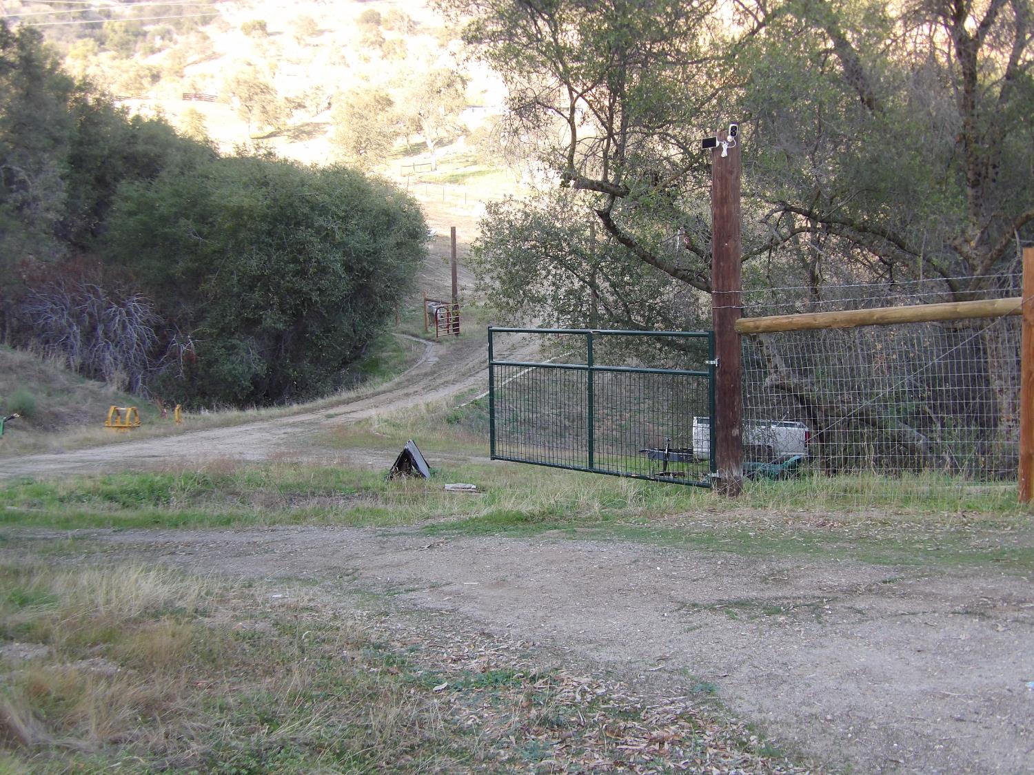 38967 Deerbrook Ln, Yokuts Valley, CA 93675