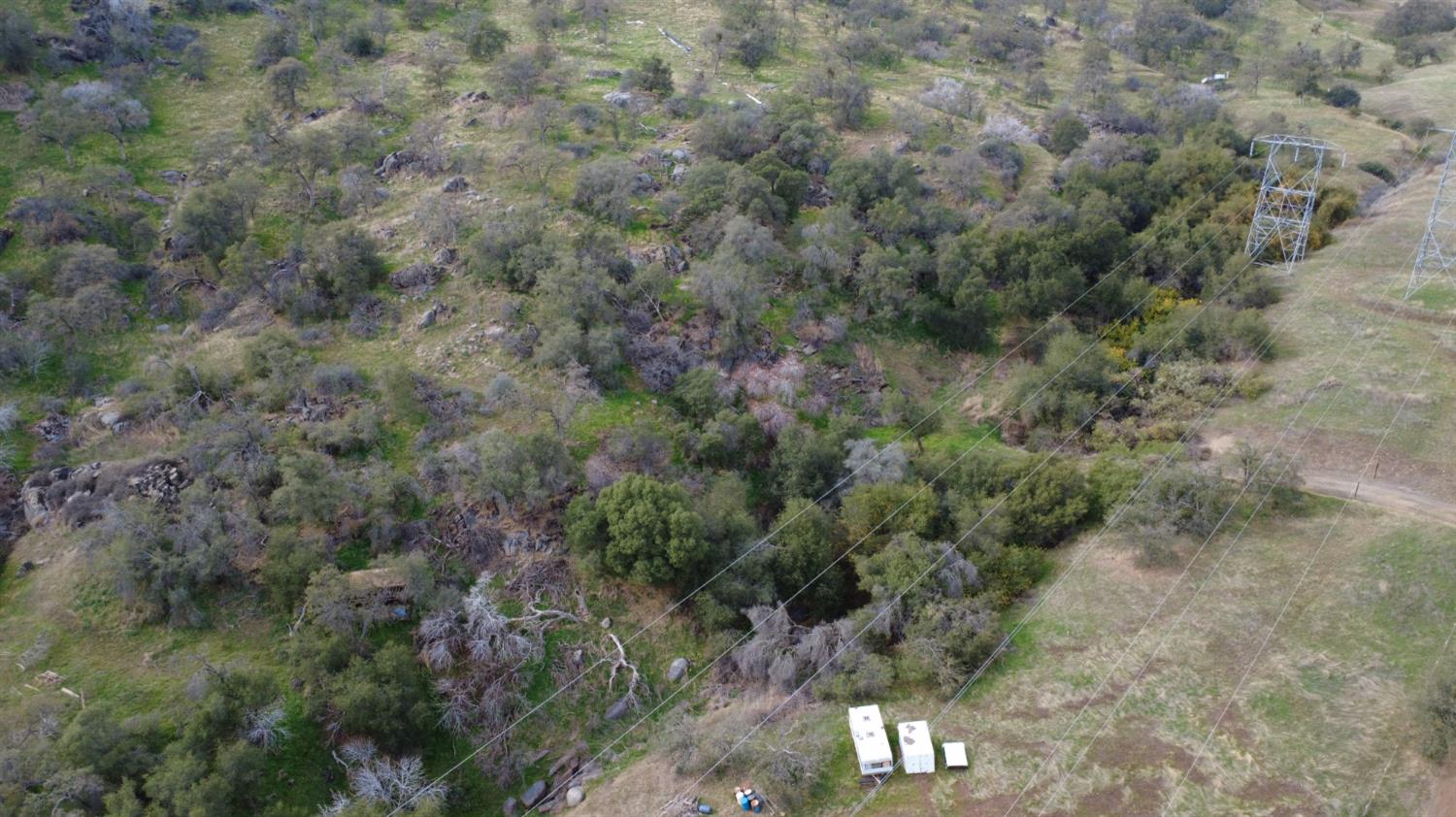 38967 Deerbrook Ln, Yokuts Valley, CA 93675