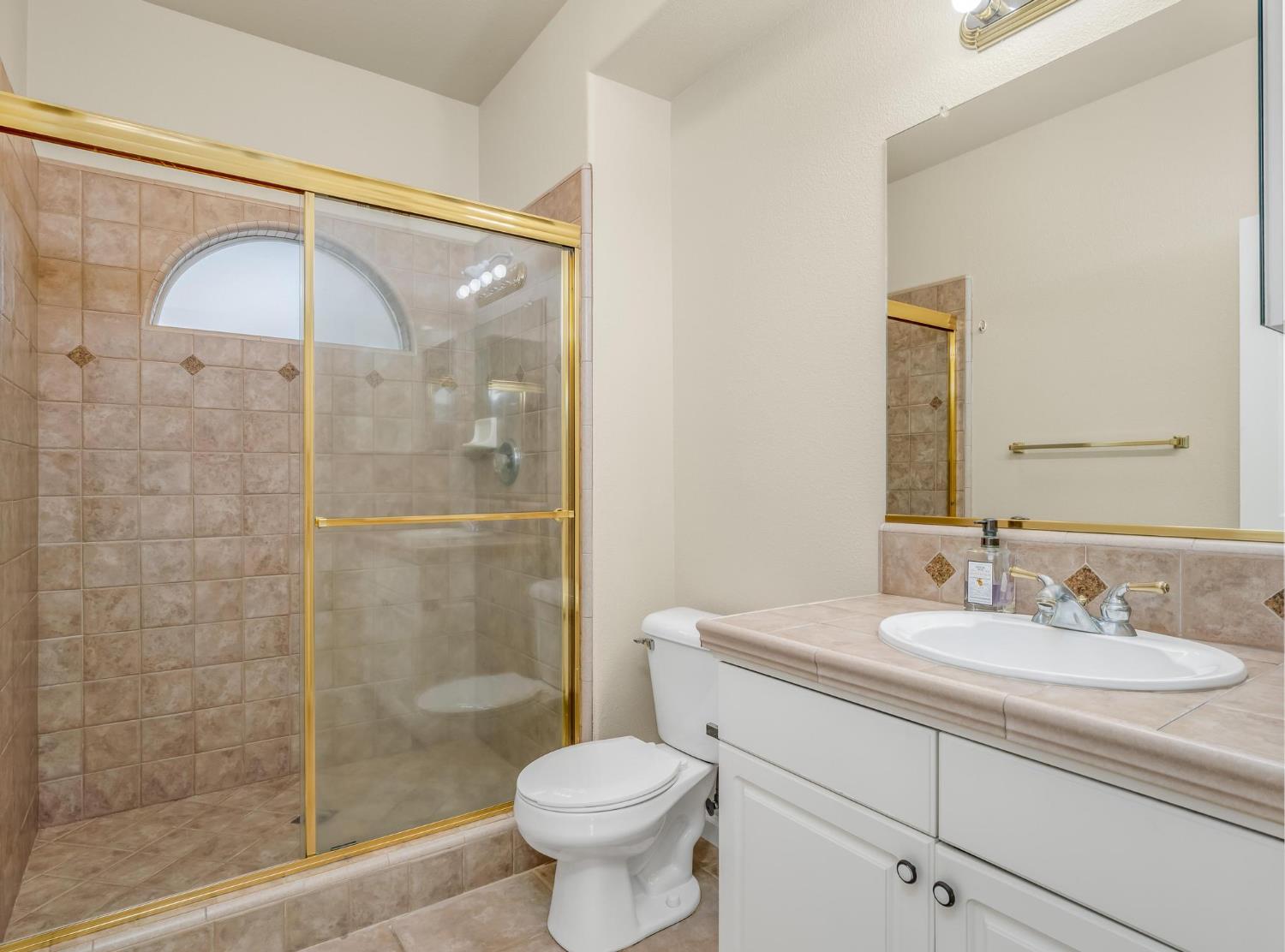 10168 N Rowell Ave, Fresno, CA 93730