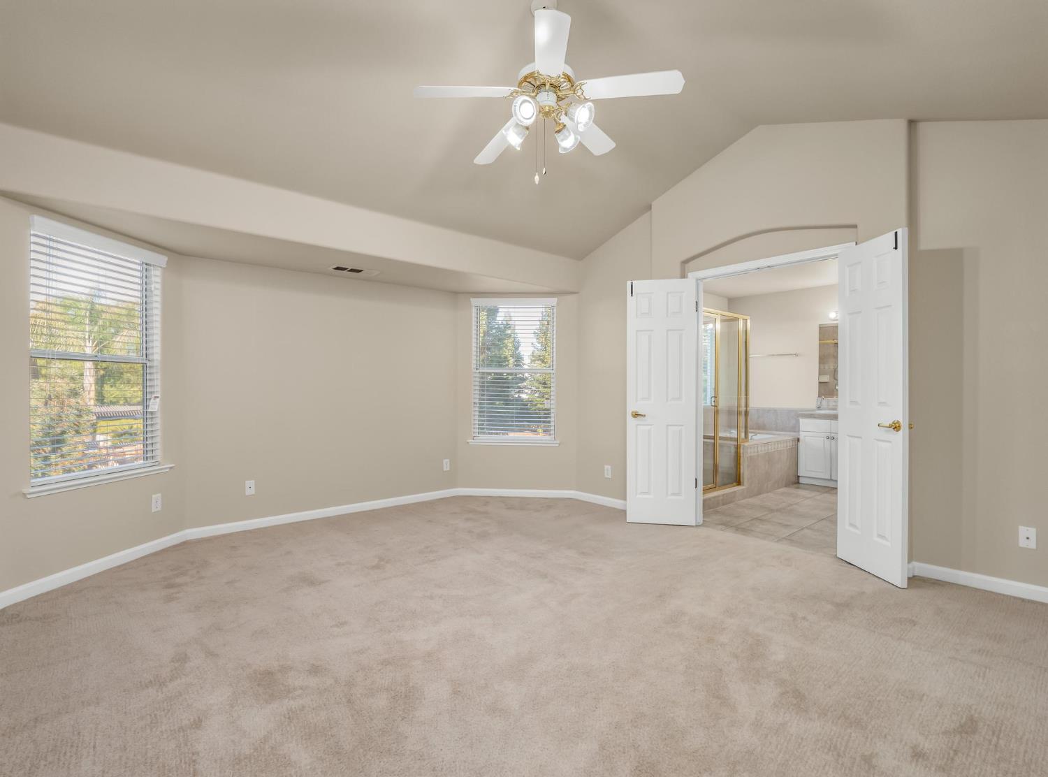 10168 N Rowell Ave, Fresno, CA 93730