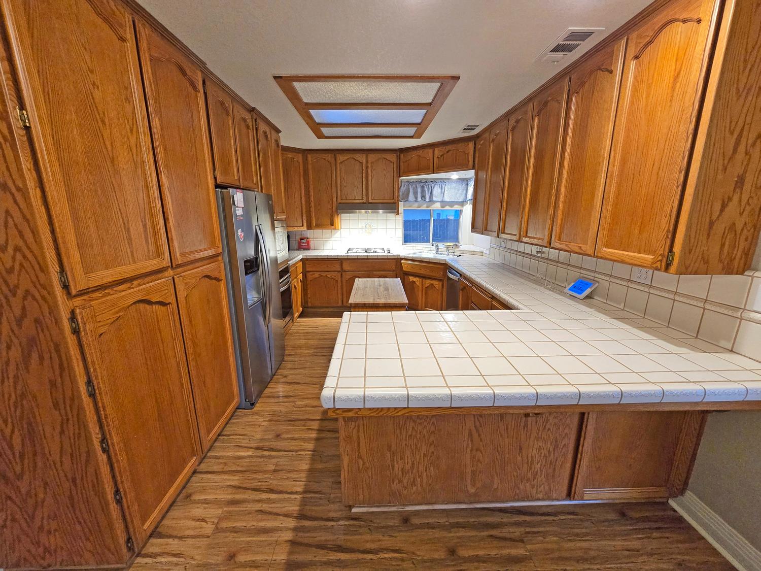 6711 N Chestnut Ave, Fresno, CA 93710