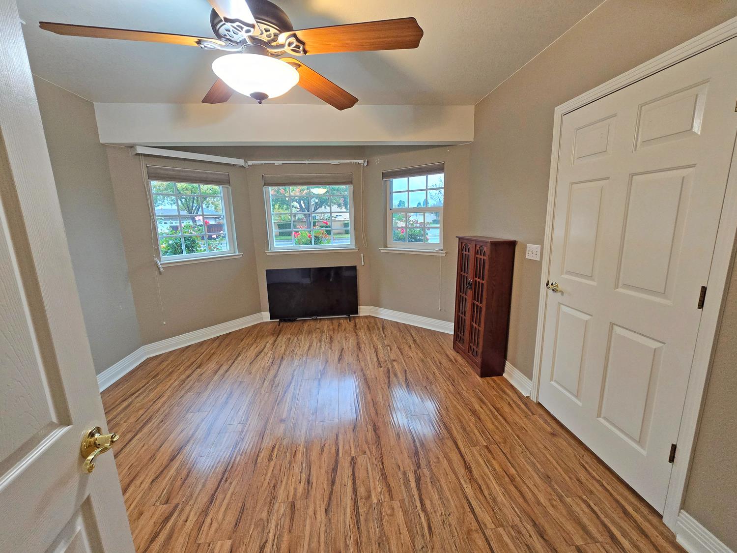 6711 N Chestnut Ave, Fresno, CA 93710