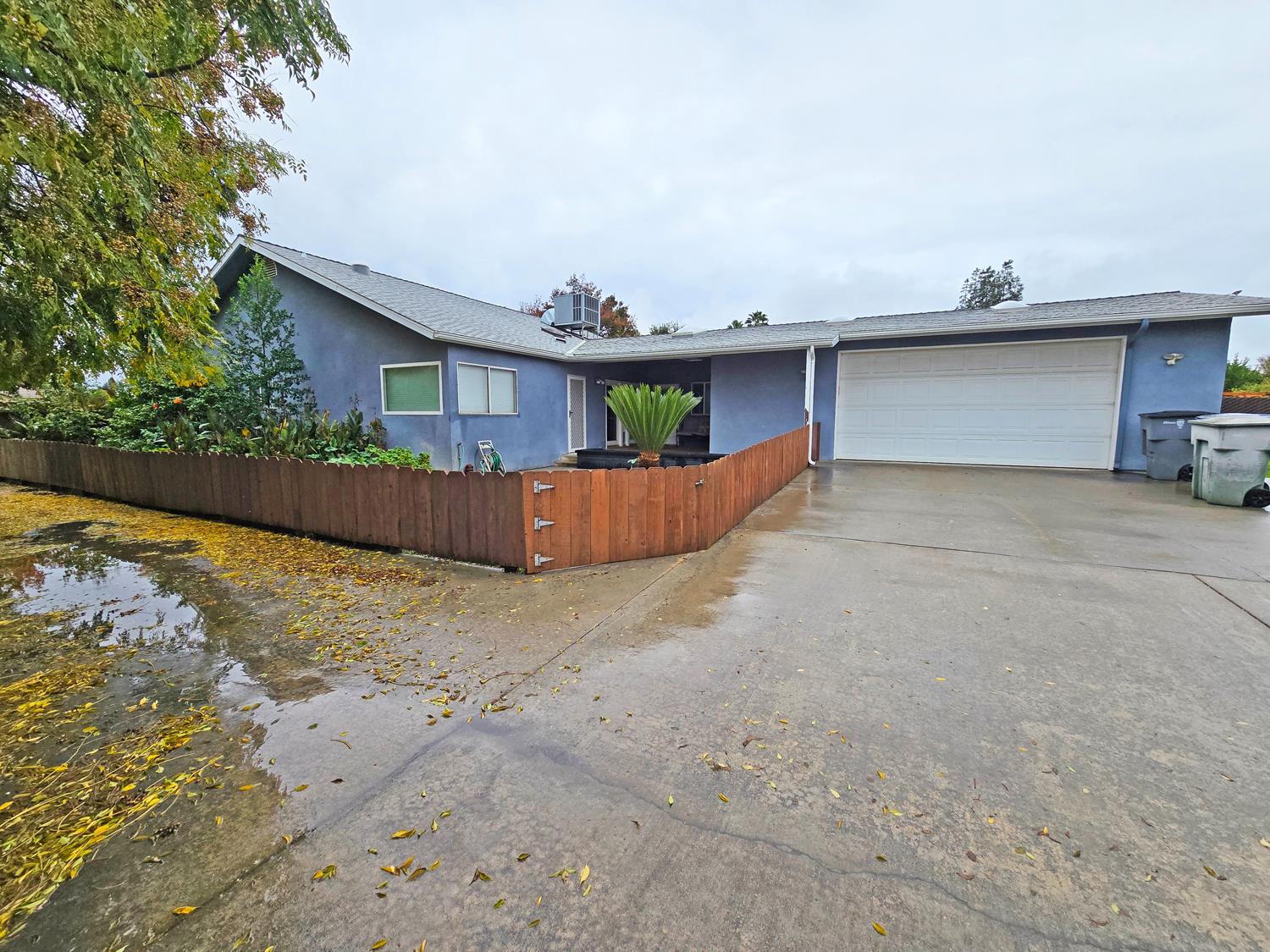 6711 N Chestnut Ave, Fresno, CA 93710