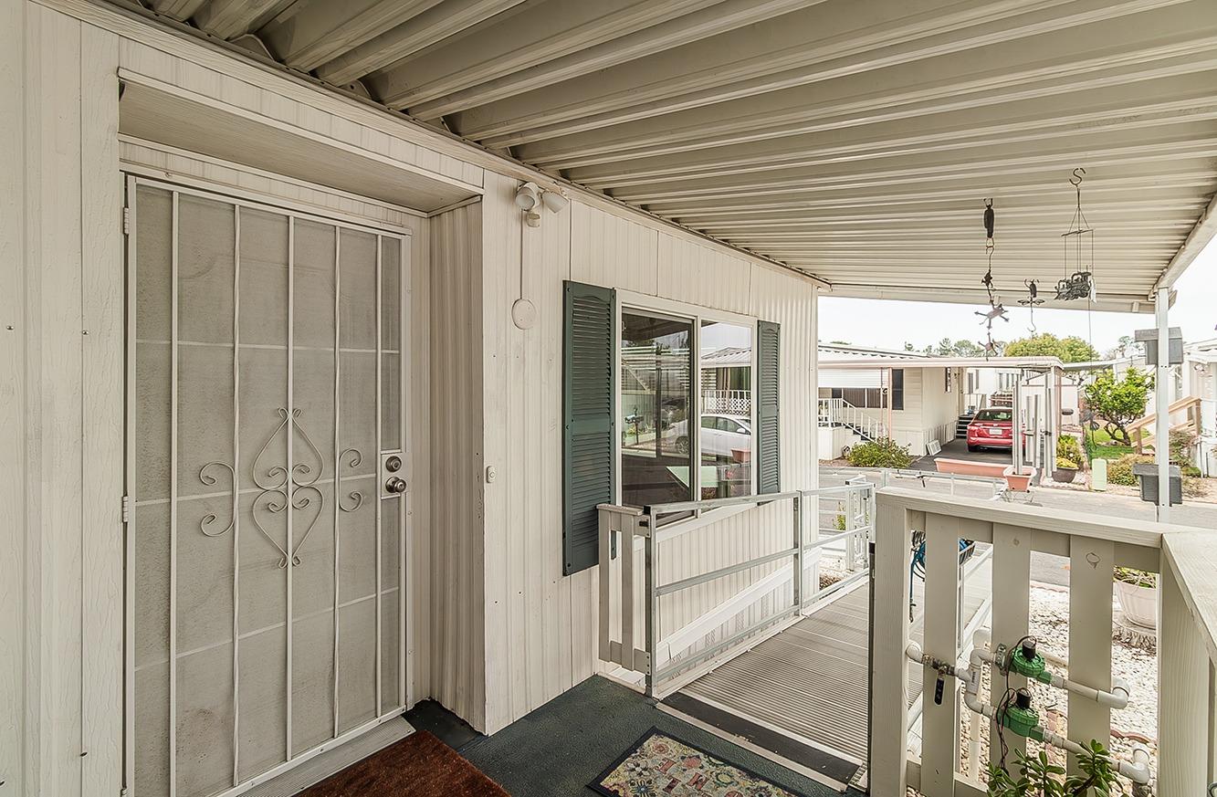 221 W Herndon Ave #192, Pinedale, CA 93650