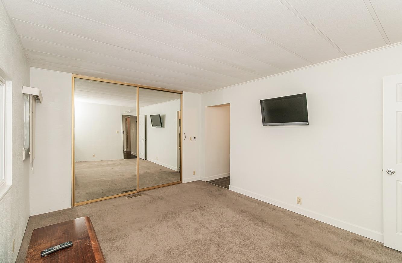 221 W Herndon Ave #192, Pinedale, CA 93650