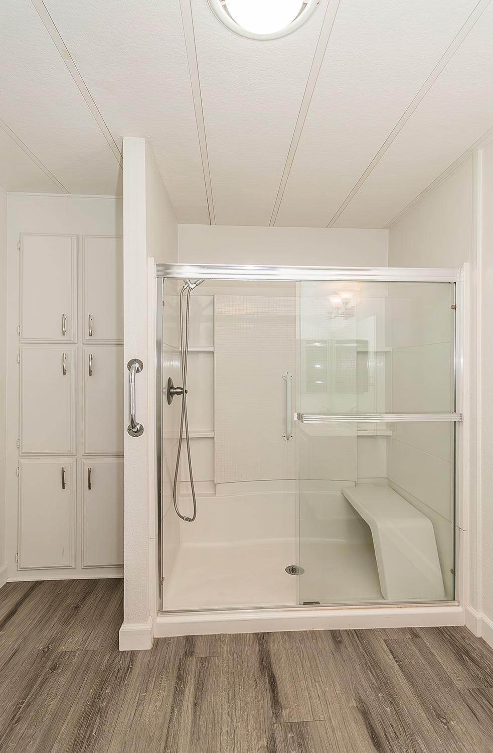 221 W Herndon Ave #192, Pinedale, CA 93650