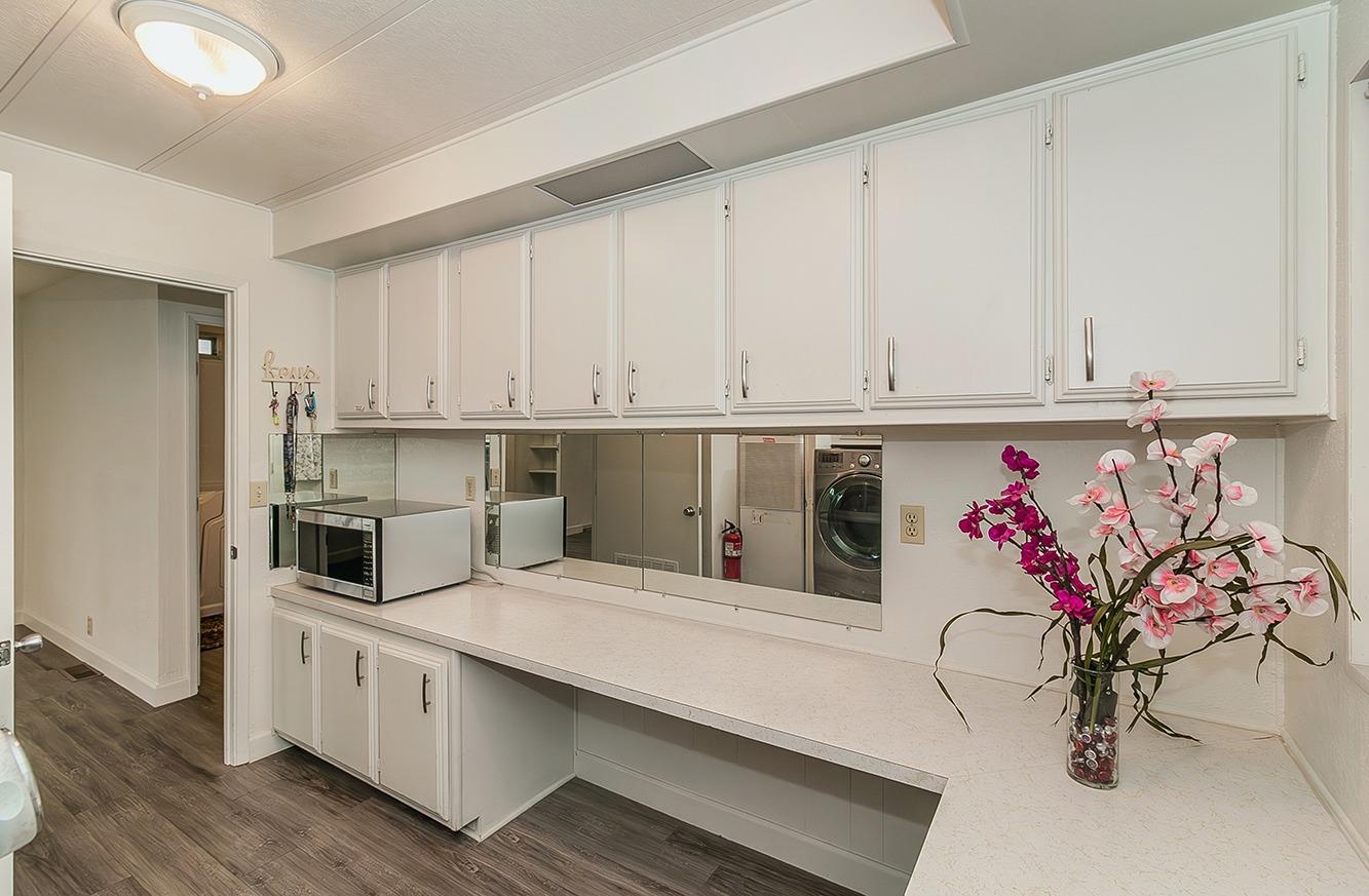 221 W Herndon Ave #192, Pinedale, CA 93650