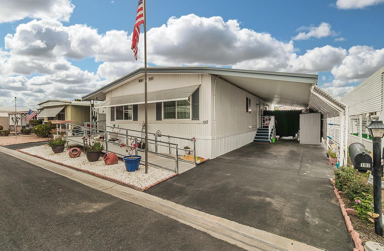 221 W Herndon Ave #192, Pinedale, CA 93650