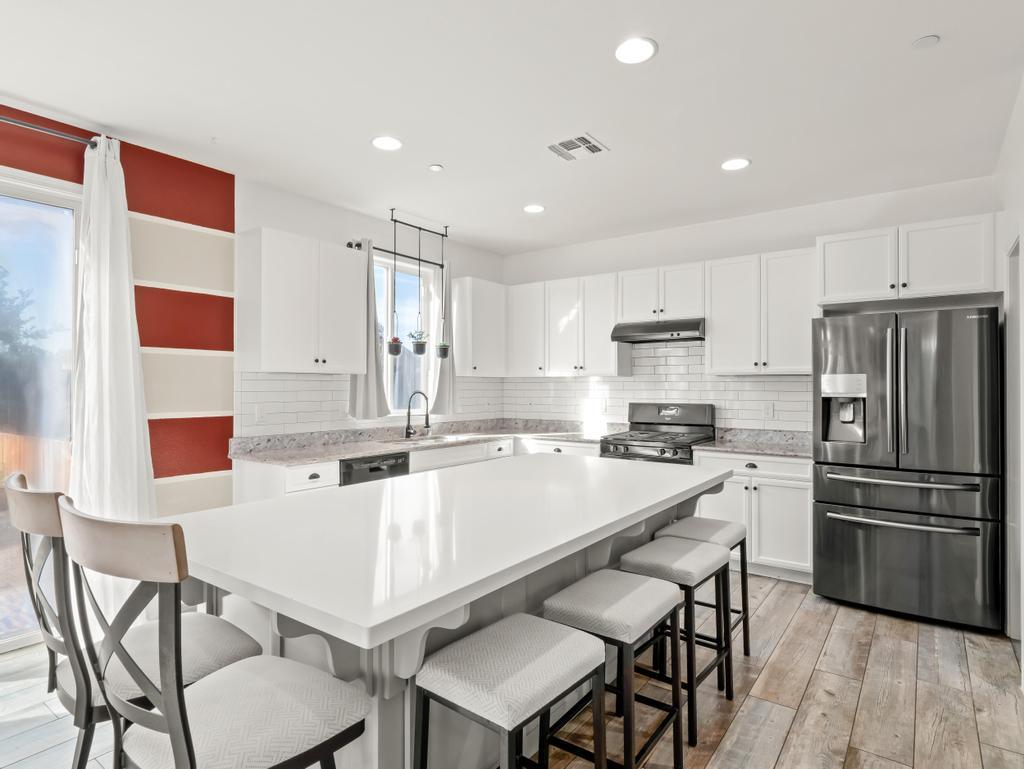 5774 E Beck Ave, Fresno, CA 93727