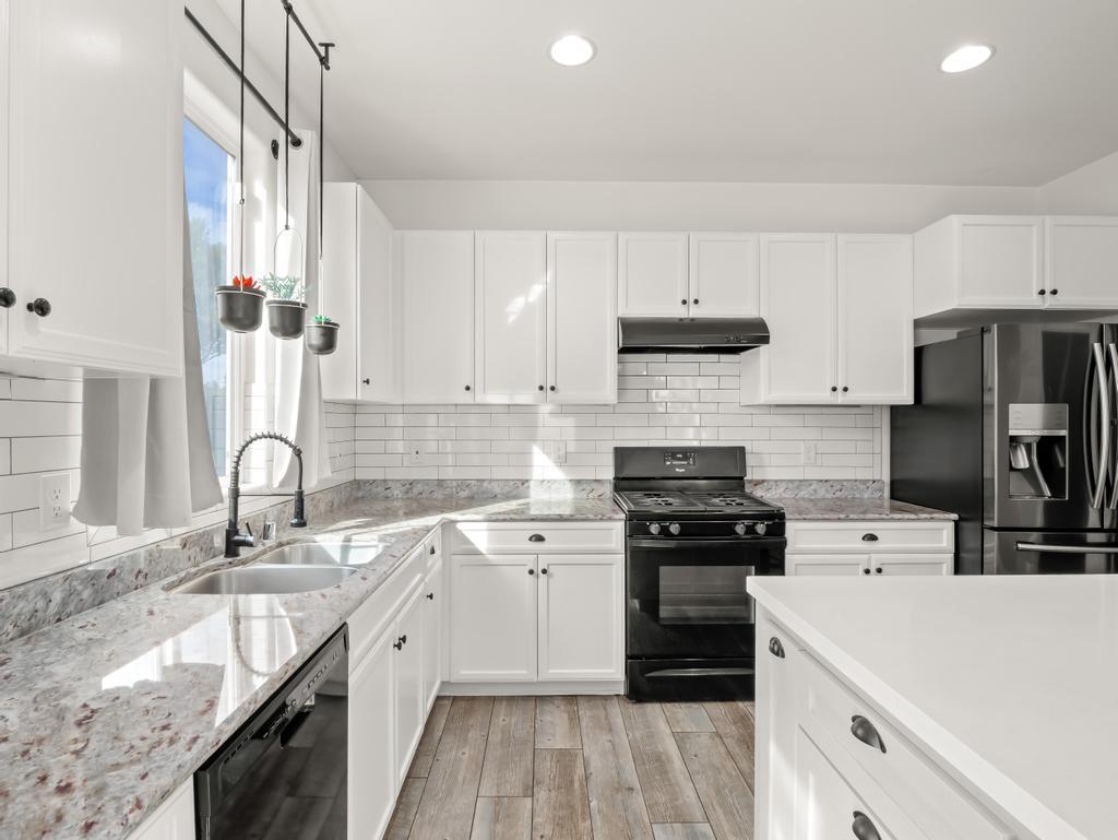 5774 E Beck Ave, Fresno, CA 93727