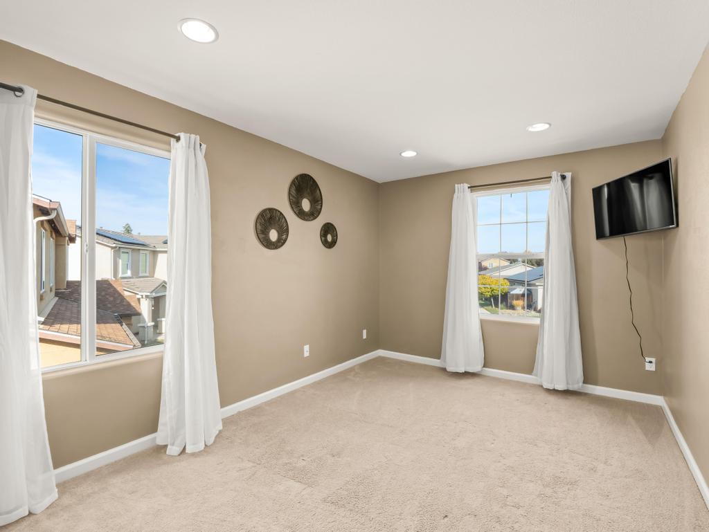 5774 E Beck Ave, Fresno, CA 93727