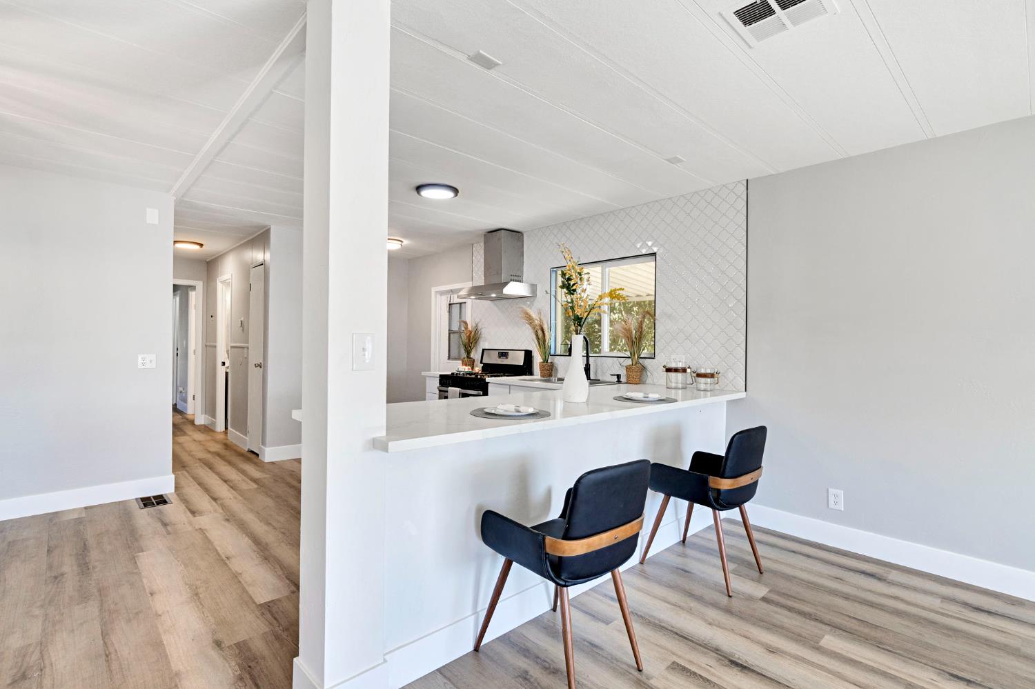 1218 E Cleveland Ave #153, Madera, CA 93638