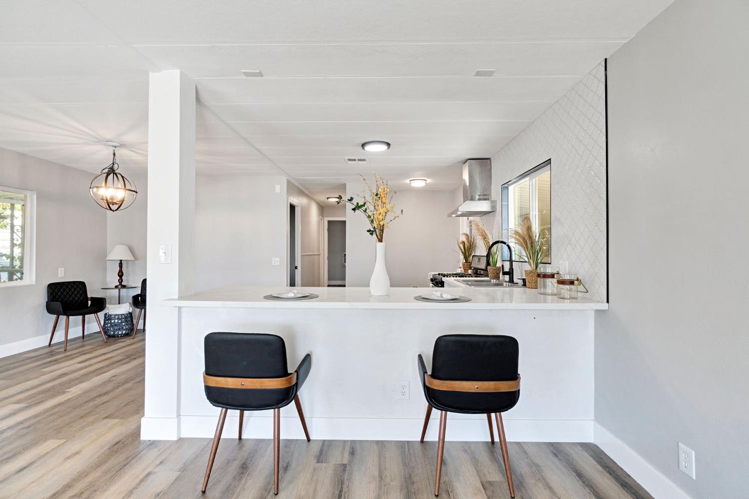 1218 E Cleveland Ave #153, Madera, CA 93638