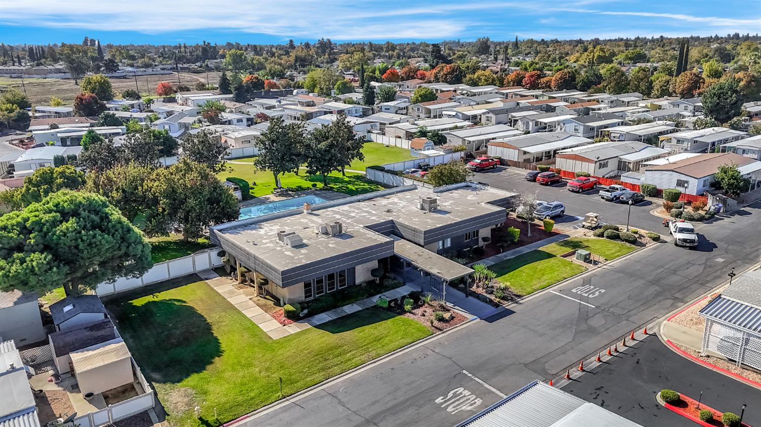 1218 E Cleveland Ave #153, Madera, CA 93638