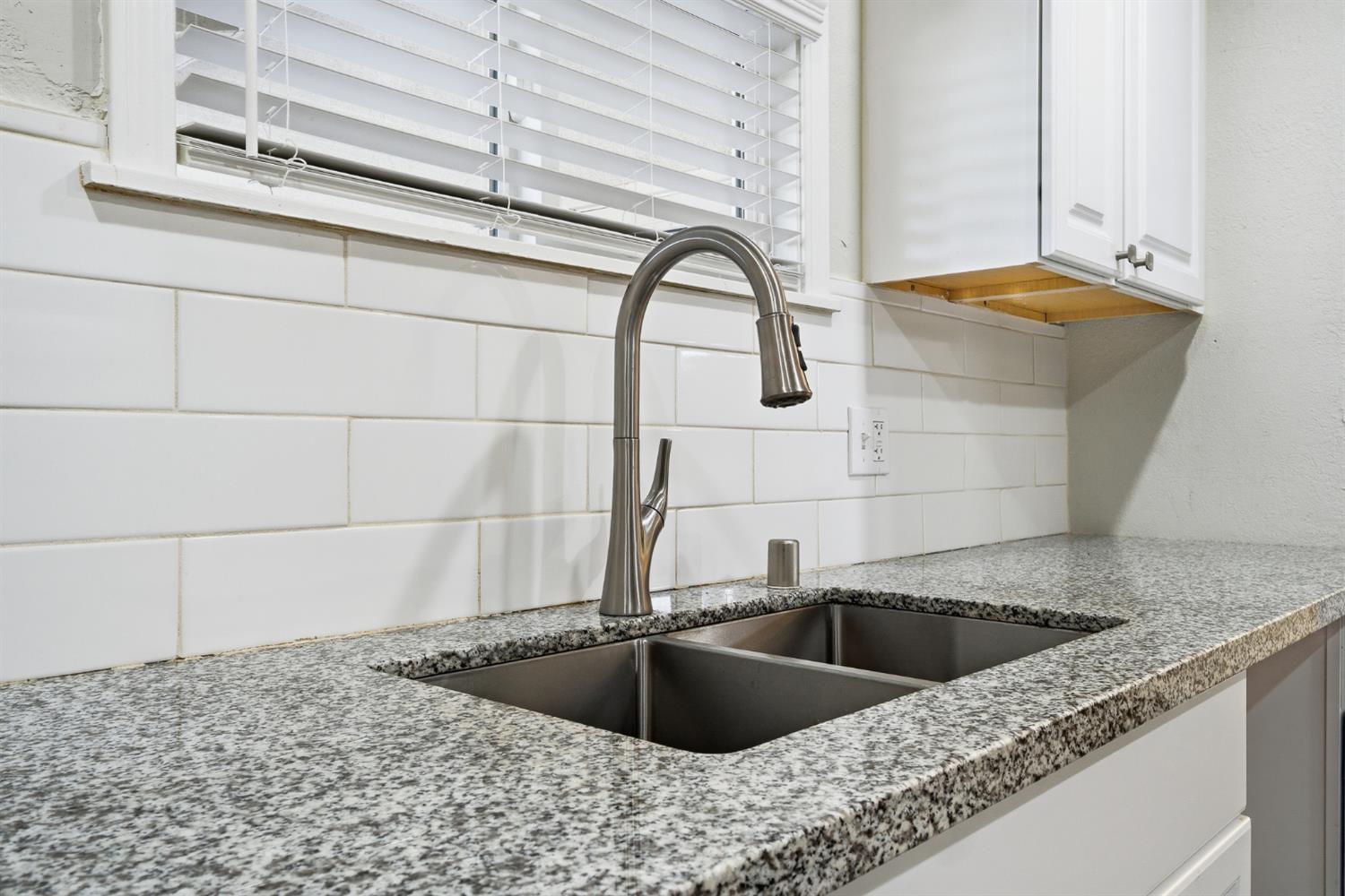 2999 E Richert Ave, Fresno, CA 93726