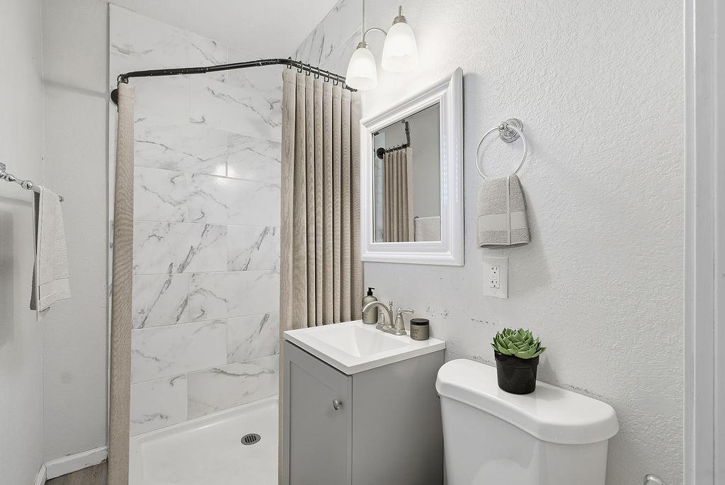 2999 E Richert Ave, Fresno, CA 93726