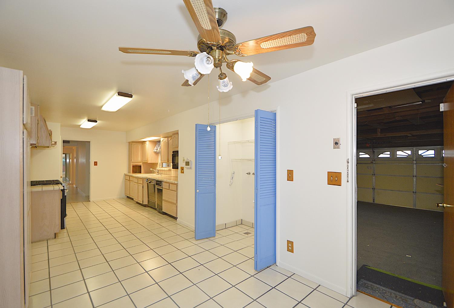 3860 E Rialto, Fresno, CA 93726