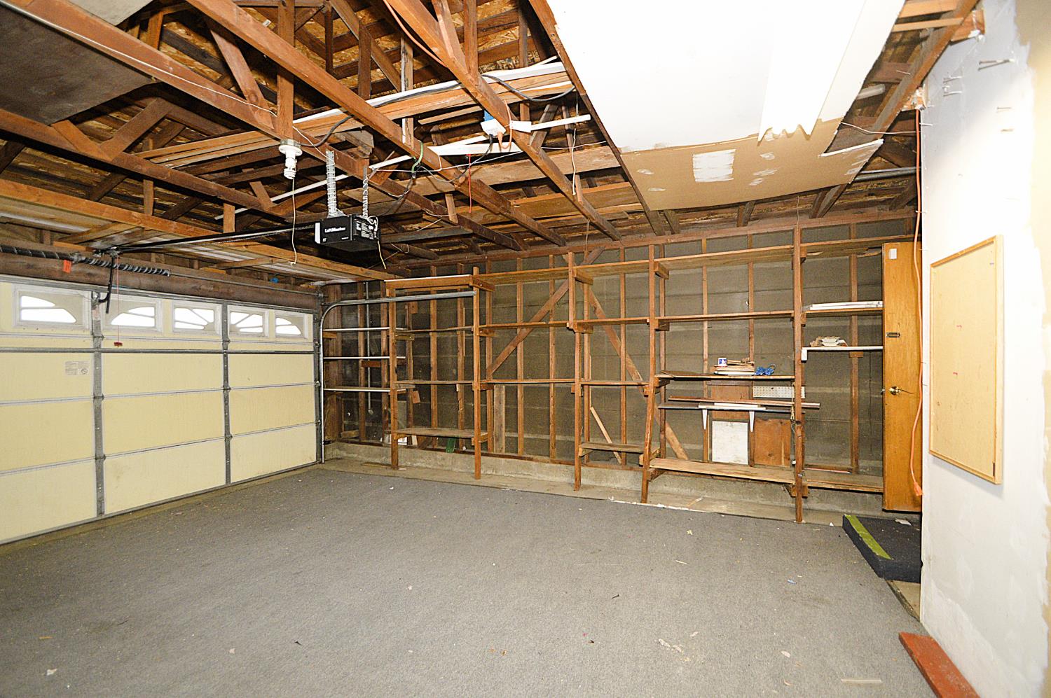 3860 E Rialto, Fresno, CA 93726