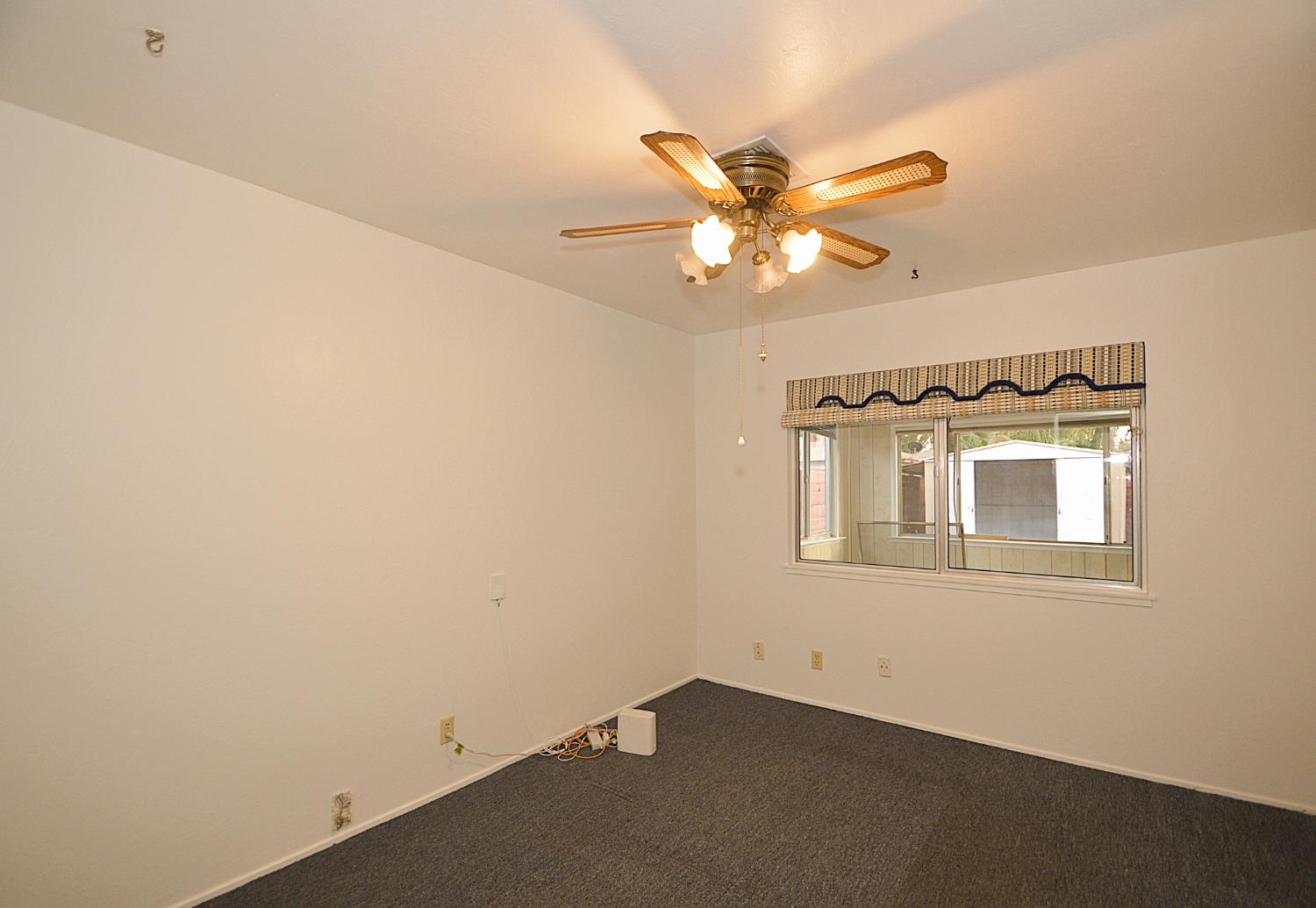 3860 E Rialto, Fresno, CA 93726