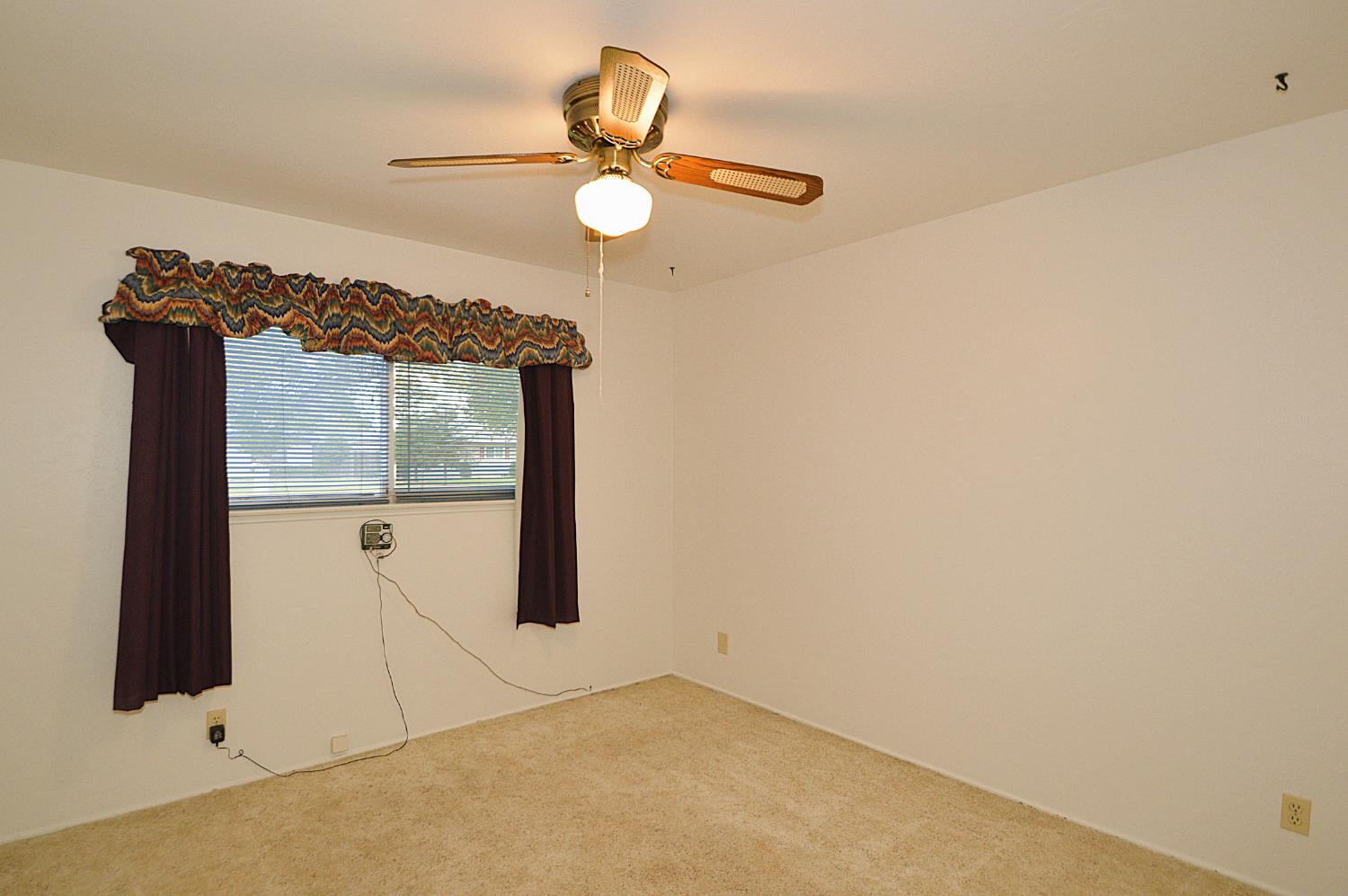 3860 E Rialto, Fresno, CA 93726