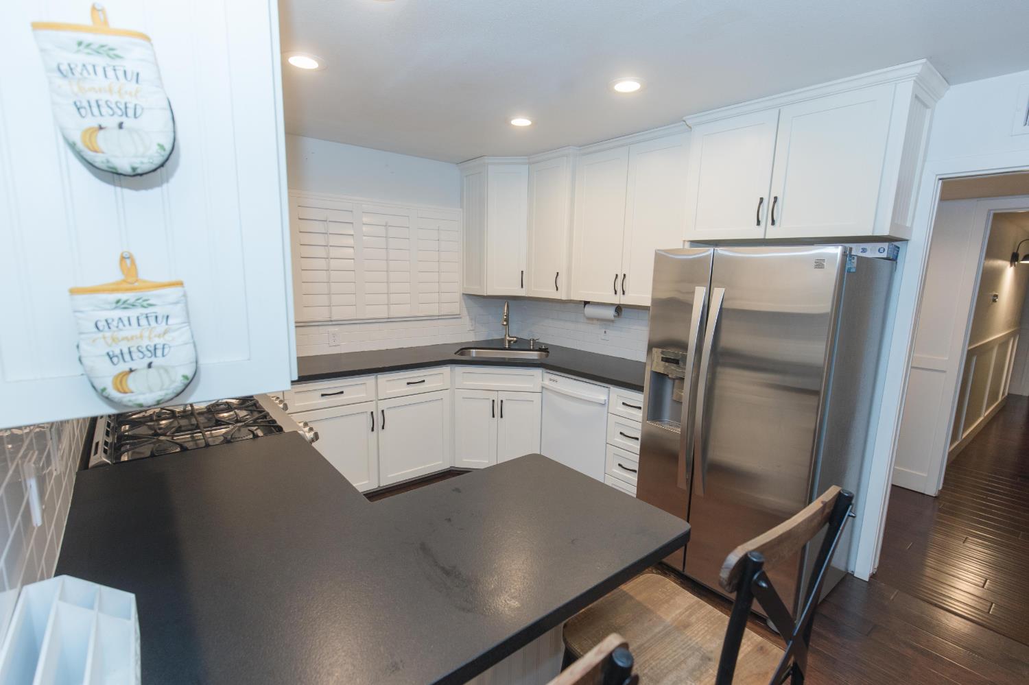 680 E Birch Ave, Fresno, CA 93720