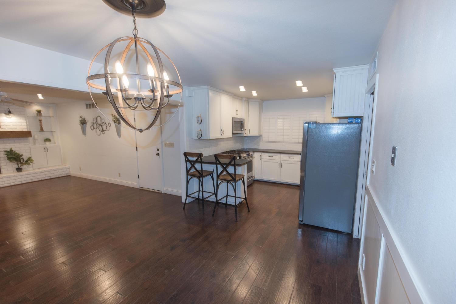 680 E Birch Ave, Fresno, CA 93720