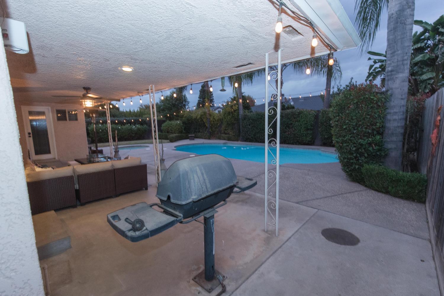 680 E Birch Ave, Fresno, CA 93720