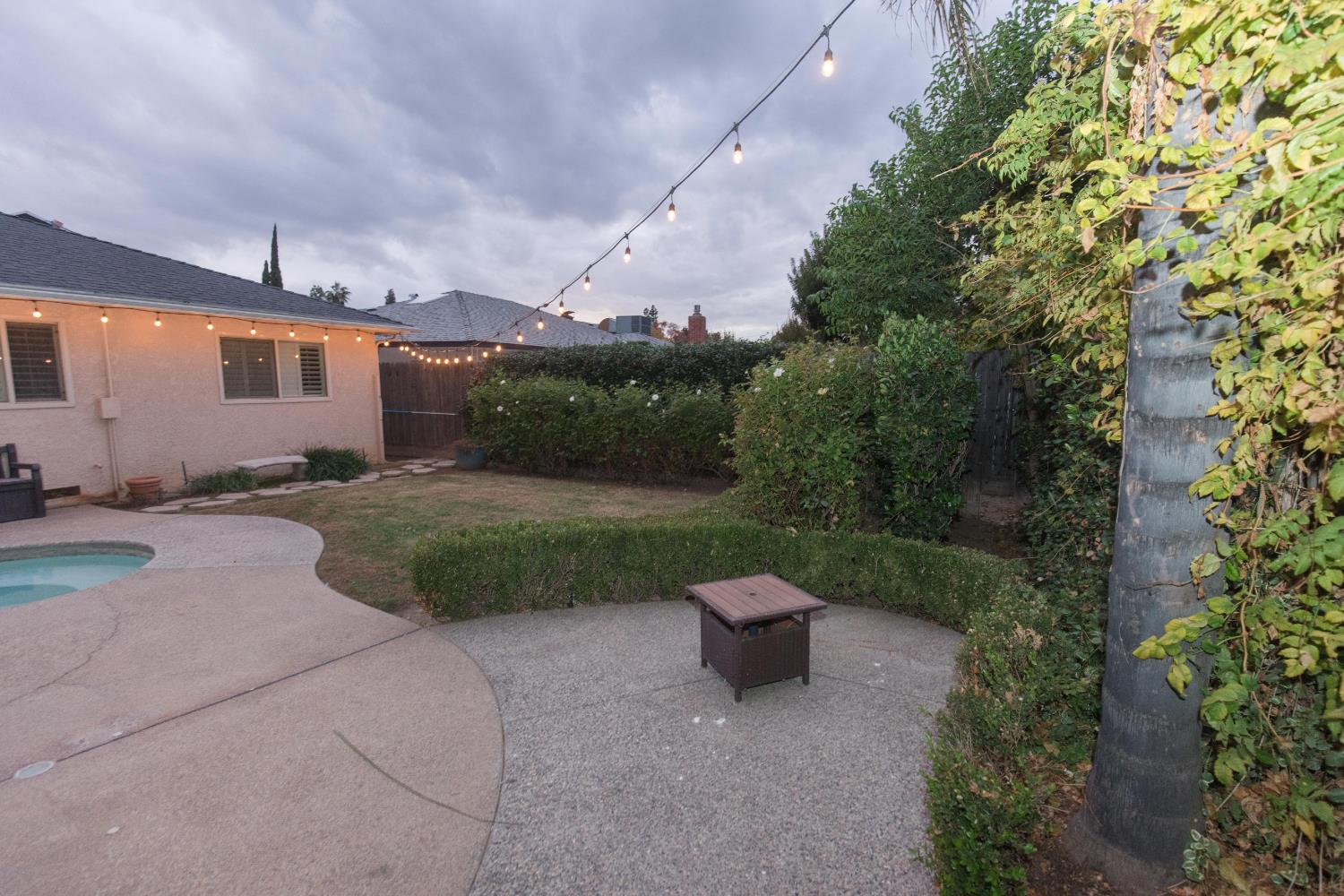 680 E Birch Ave, Fresno, CA 93720