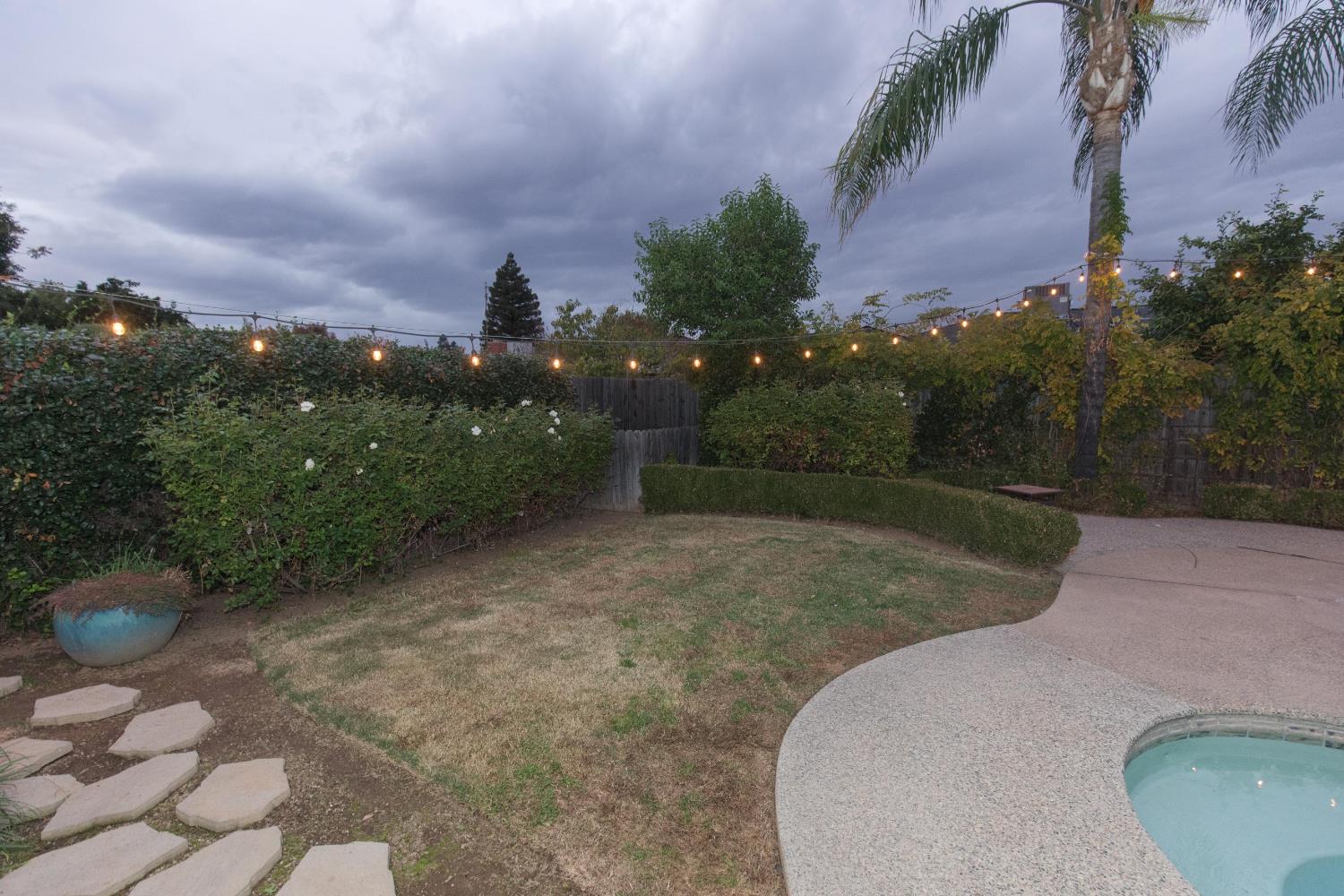 680 E Birch Ave, Fresno, CA 93720