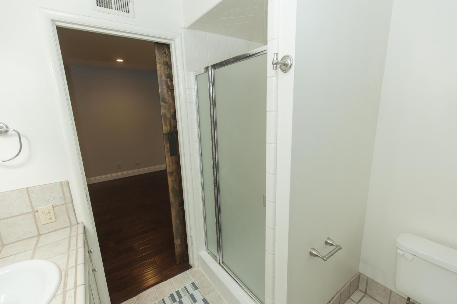 680 E Birch Ave, Fresno, CA 93720