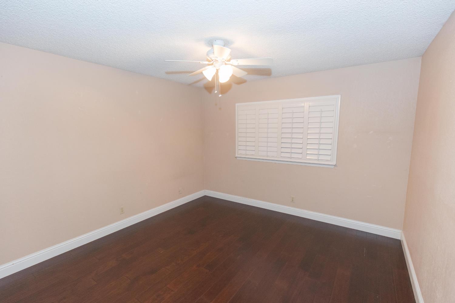 680 E Birch Ave, Fresno, CA 93720