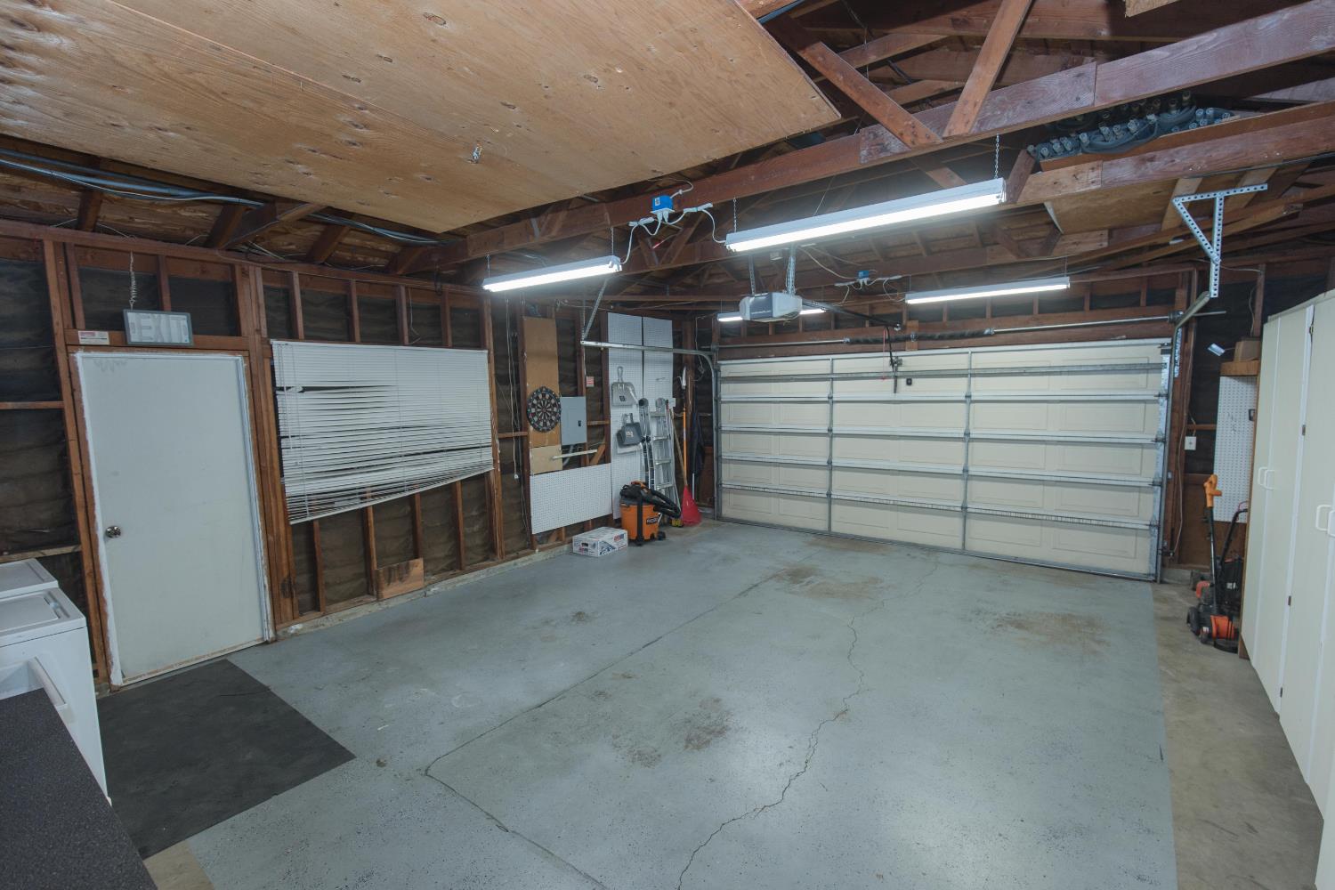 680 E Birch Ave, Fresno, CA 93720