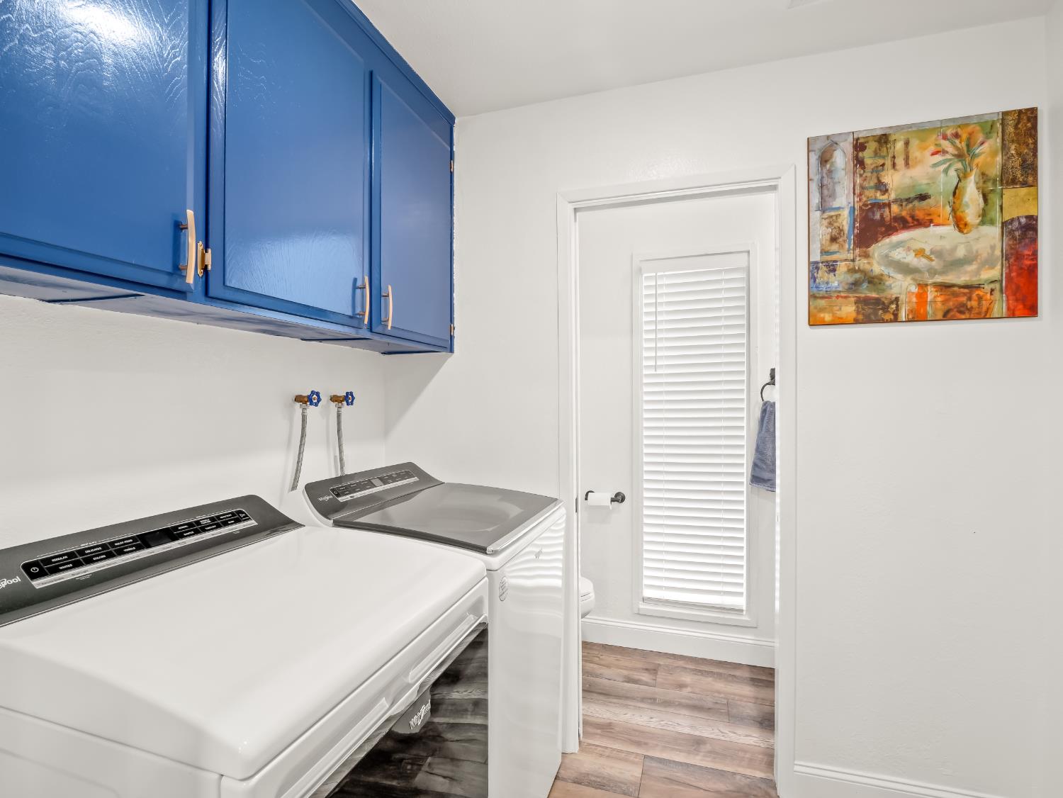 1691 S Bailey Ave, Fresno, CA 93727