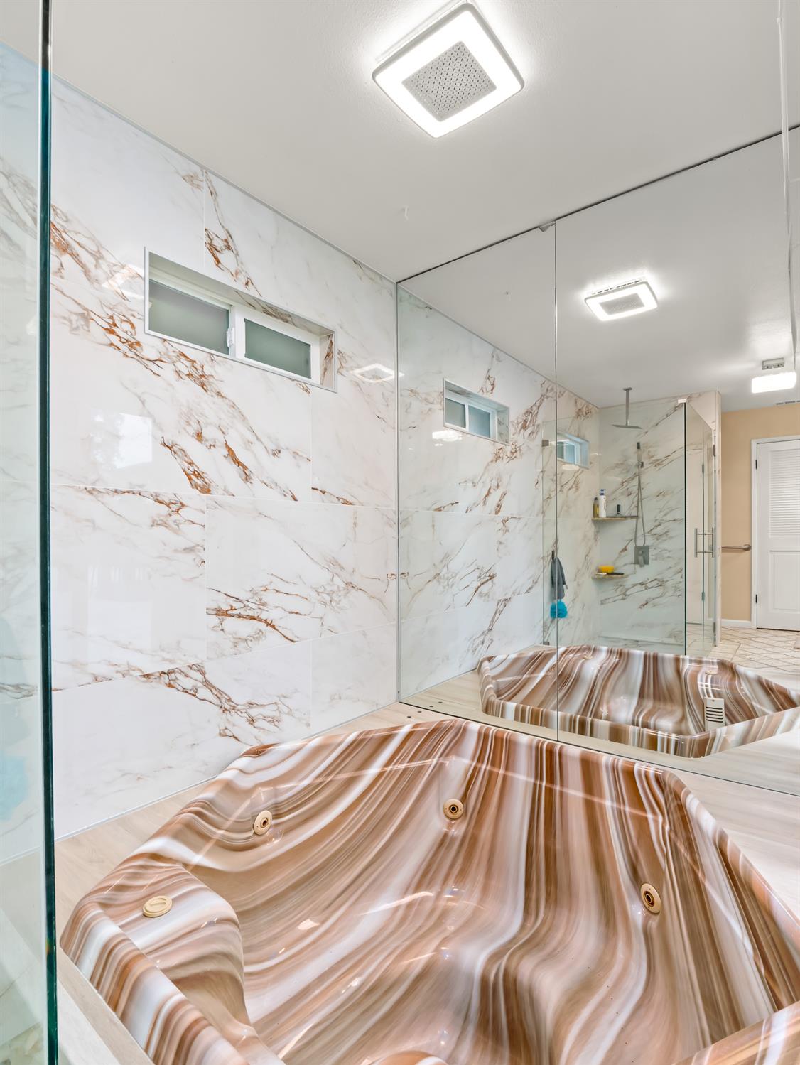 1691 S Bailey Ave, Fresno, CA 93727